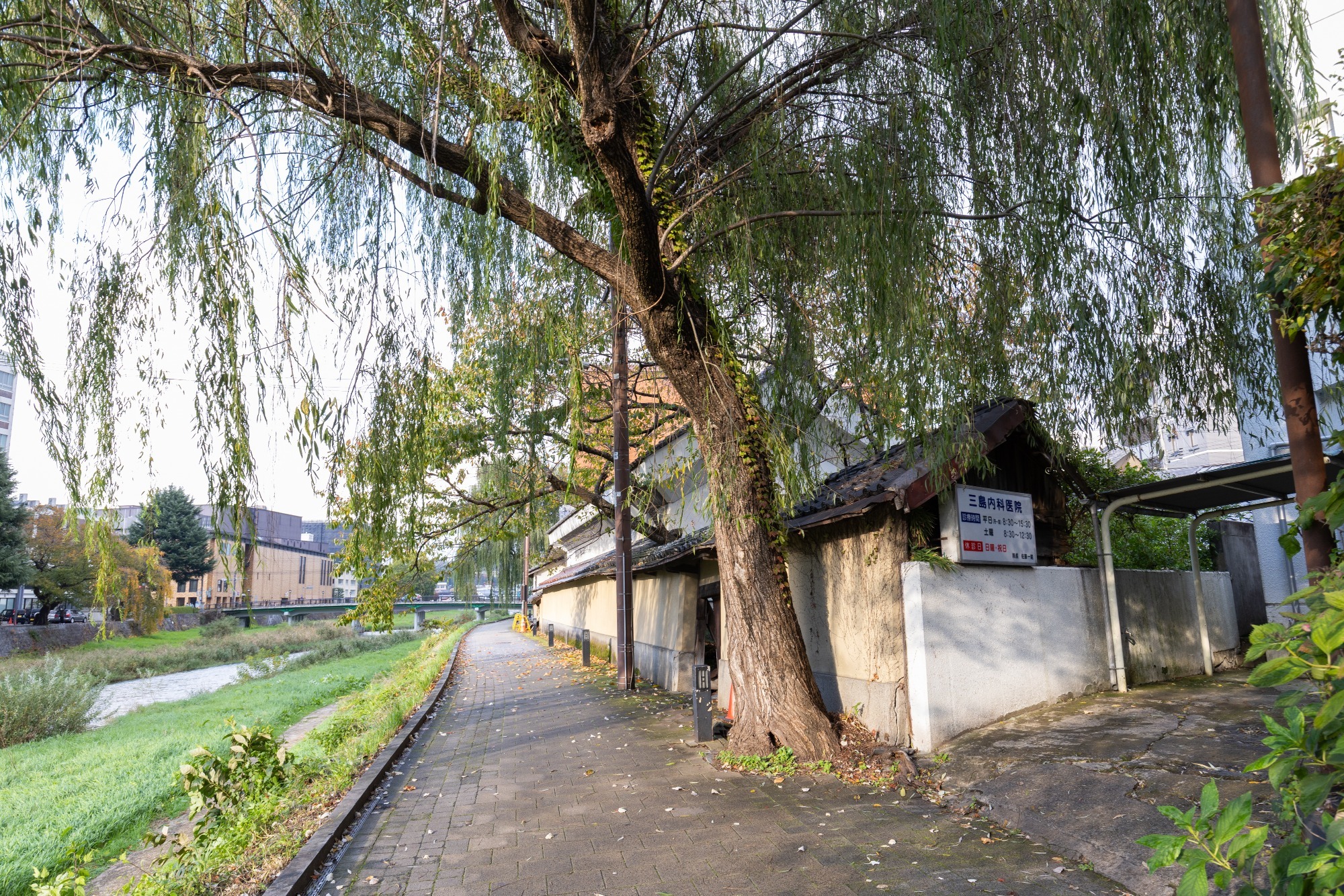 三島内科医院、バスセンター、内科、泌尿器科、人工透析内科